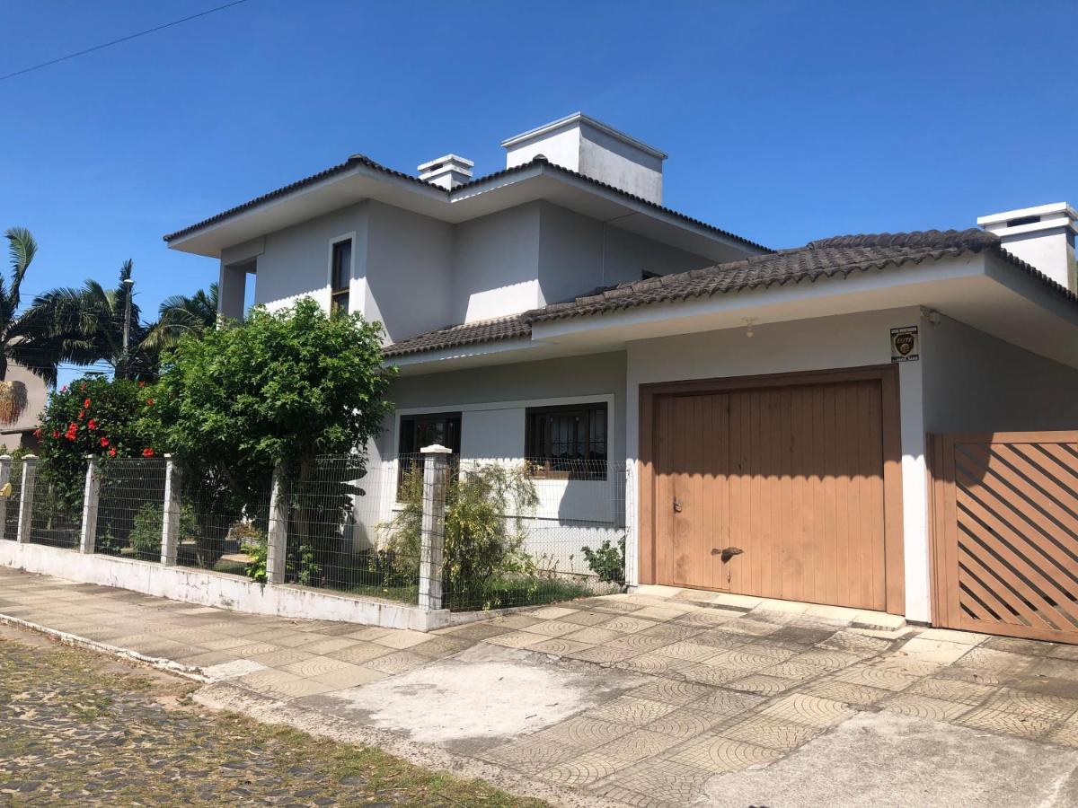 Sobrado Aconchegante Villa Torres Exterior photo
